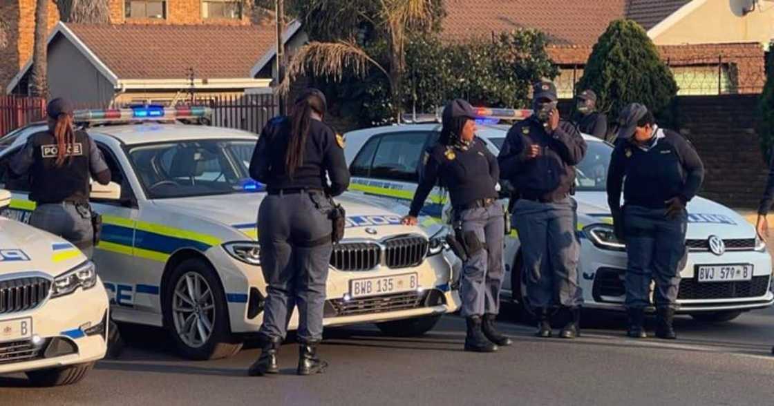 Ipid, Independent Police Investigative Directorate, Rosettenville, Johannesburg, SAPS, South African Police Service, police, SAPS, cash-in-transit heist, CIT heist, shootout, South Africa, crime news Ipid, Independent Police Investigative Directorate, Rosettenville, Johannesburg, SAPS, South African Police Service, police, SAPS, cash-in-transit heist, CIT heist, shootout, South Africa, crime news