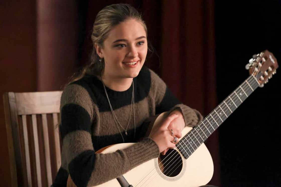 Can Lizzy Greene really sing? Can Lizzy Greene really sing?