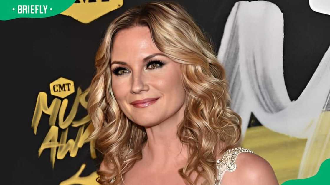 Jennifer Nettles at Nashville Municipal Auditorium Jennifer Nettles at Nashville Municipal Auditorium