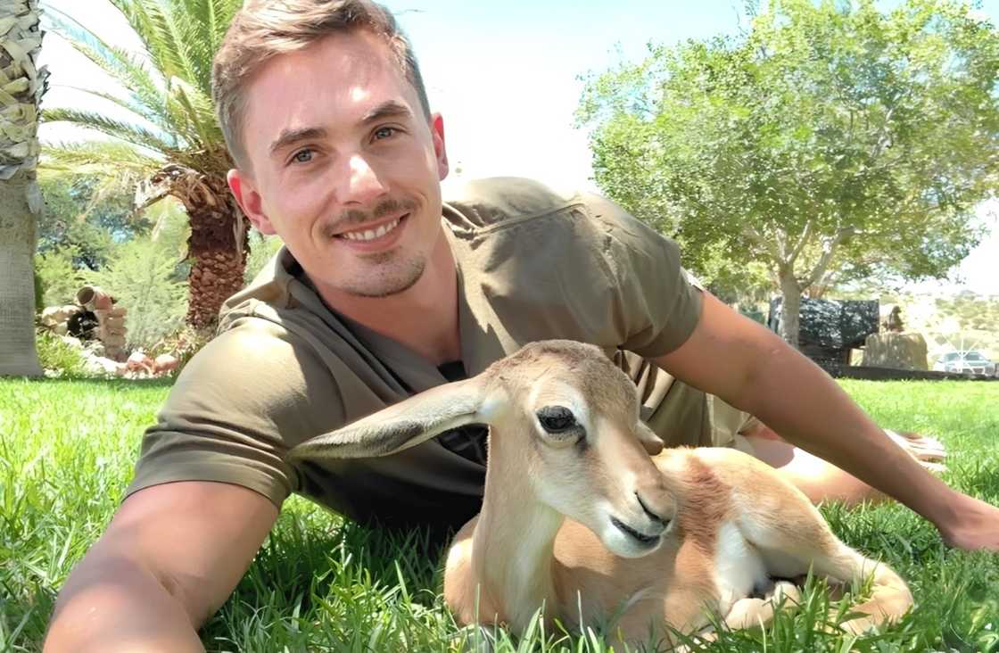 Viewers were moved by the visible bond between the animal lover and the playful rescued springbok Viewers were moved by the visible bond between the animal lover and the playful rescued springbok