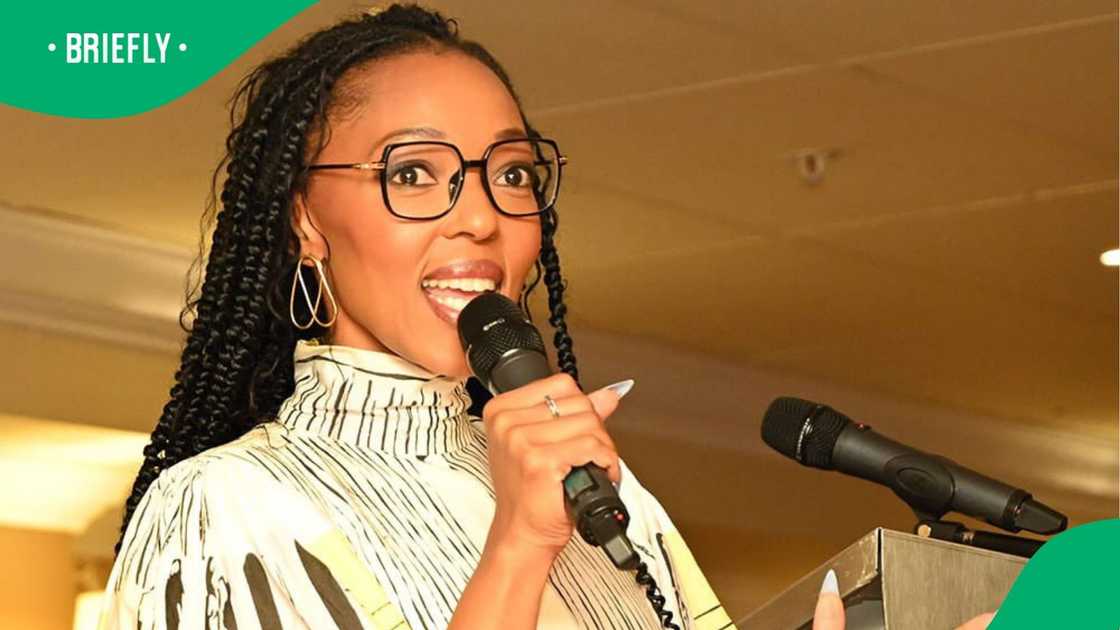 Fans debated over Pabi Moloi's weight-loss Fans debated over Pabi Moloi's weight-loss