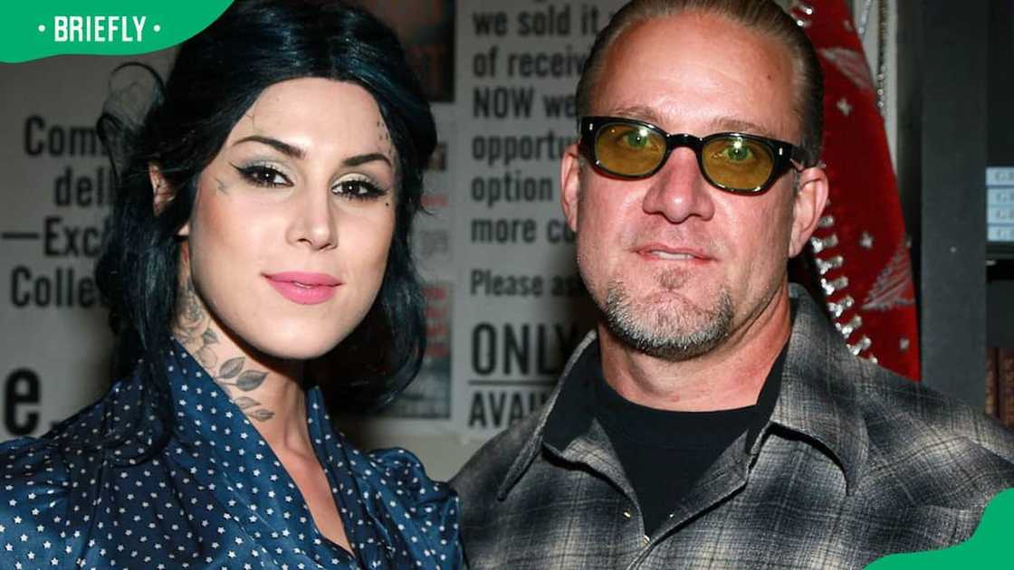 Kat Von D and Jesse James during a signing for Jesse James' book American Outlaw in 2011 Kat Von D and Jesse James during a signing for Jesse James' book American Outlaw in 2011