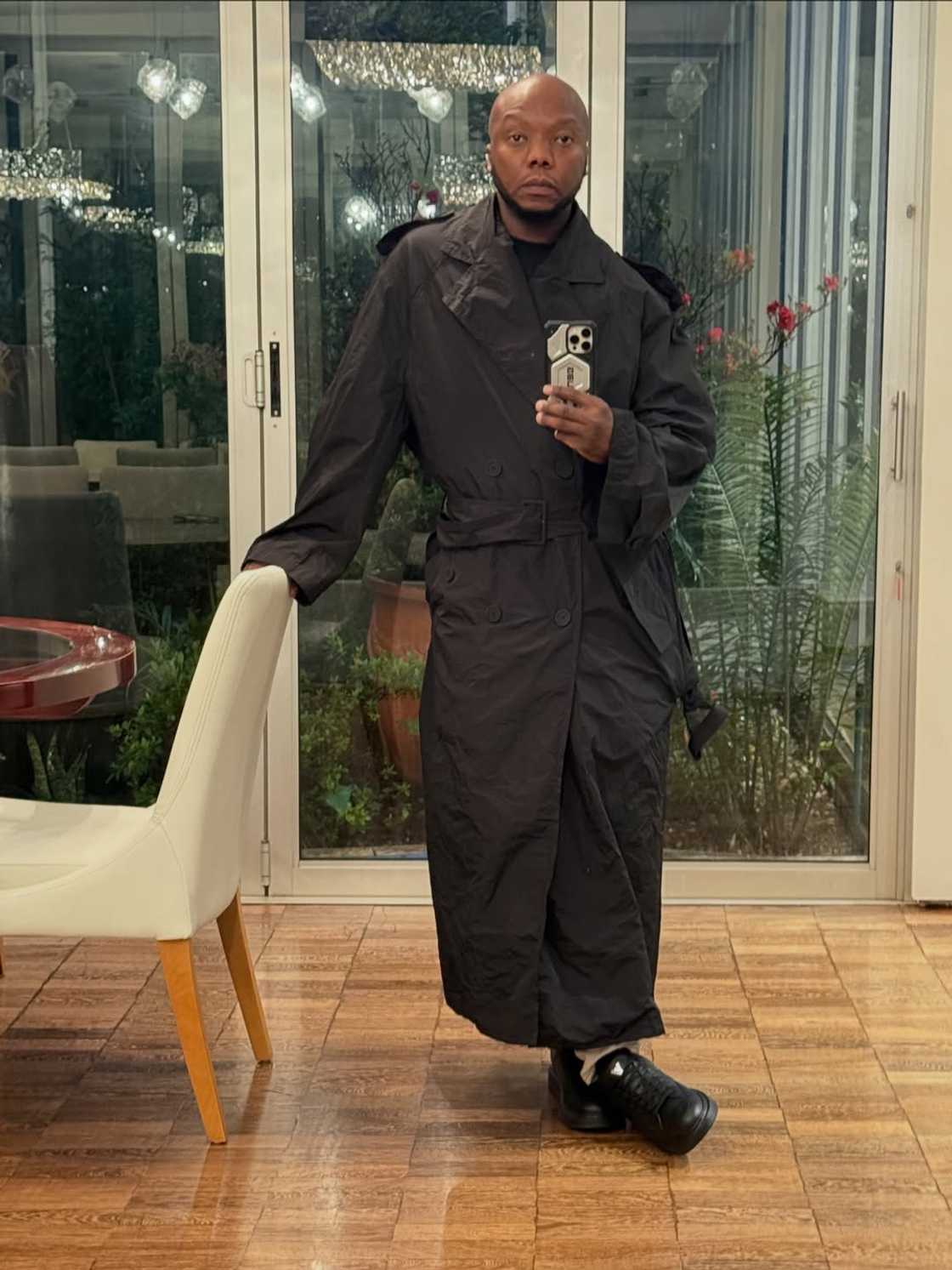 Tbo Touch raps in Australian restaurant Tbo Touch raps in Australian restaurant