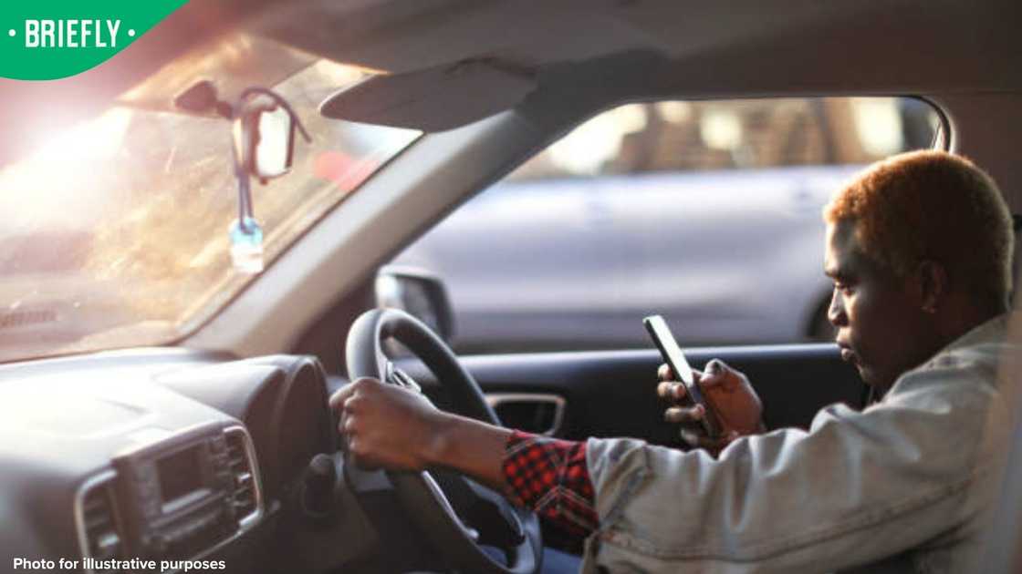 e-hailing e-hailing