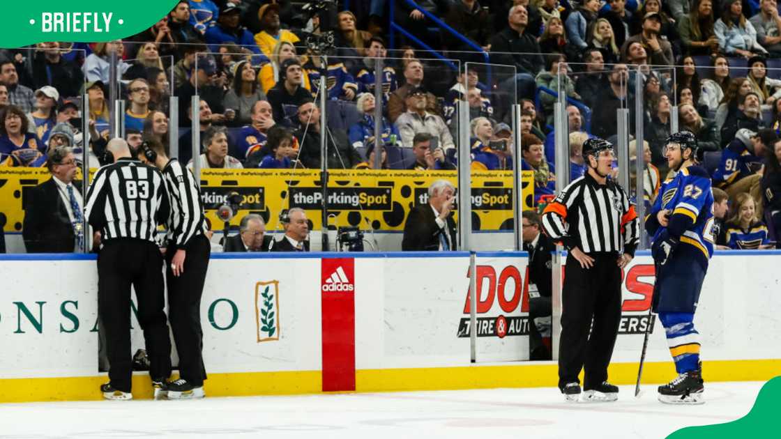 What is offsides in hockey? What is offsides in hockey?