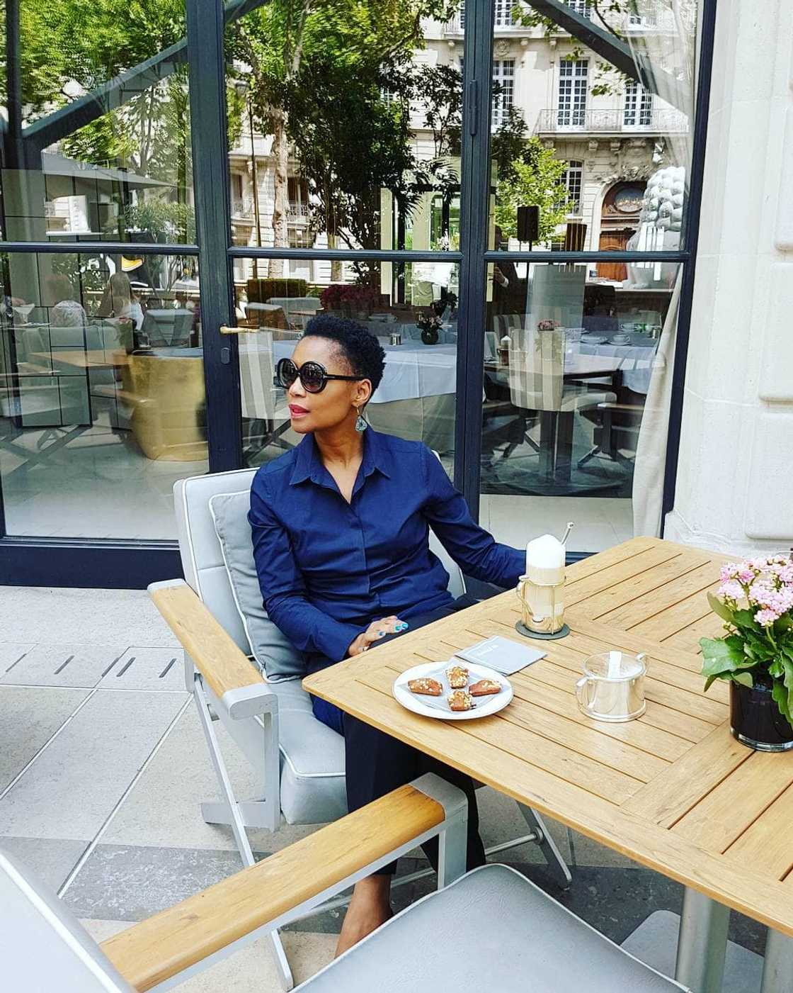 Khanyi Dhlomo Biography: Age, Children, Husband, Wedding, Awards and Net Worth