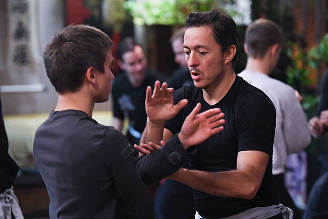 Illustration of Wing Chun during a training session Illustration of Wing Chun during a training session