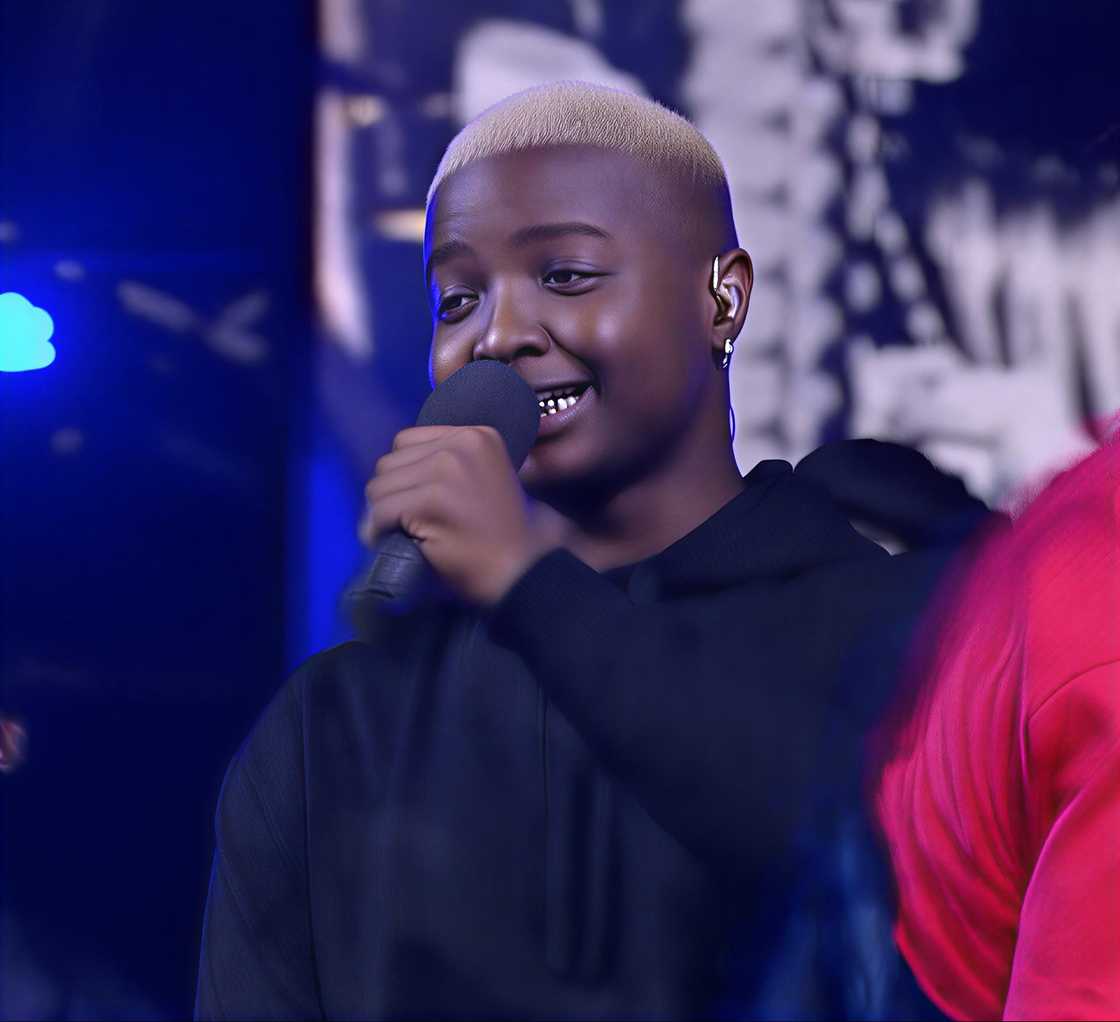 Online users are impressed with Tony Dayimane's break up song