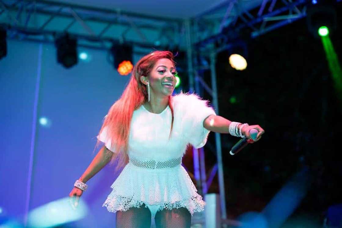 Kelly Khumalo Kelly Khumalo