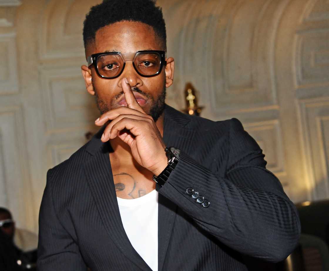 Netizens reacted to the trending picture of Kaybee and Naledi Pandor Netizens reacted to the trending picture of Kaybee and Naledi Pandor