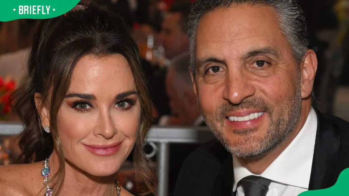 Kyle Richards and Mauricio Umansky at an event