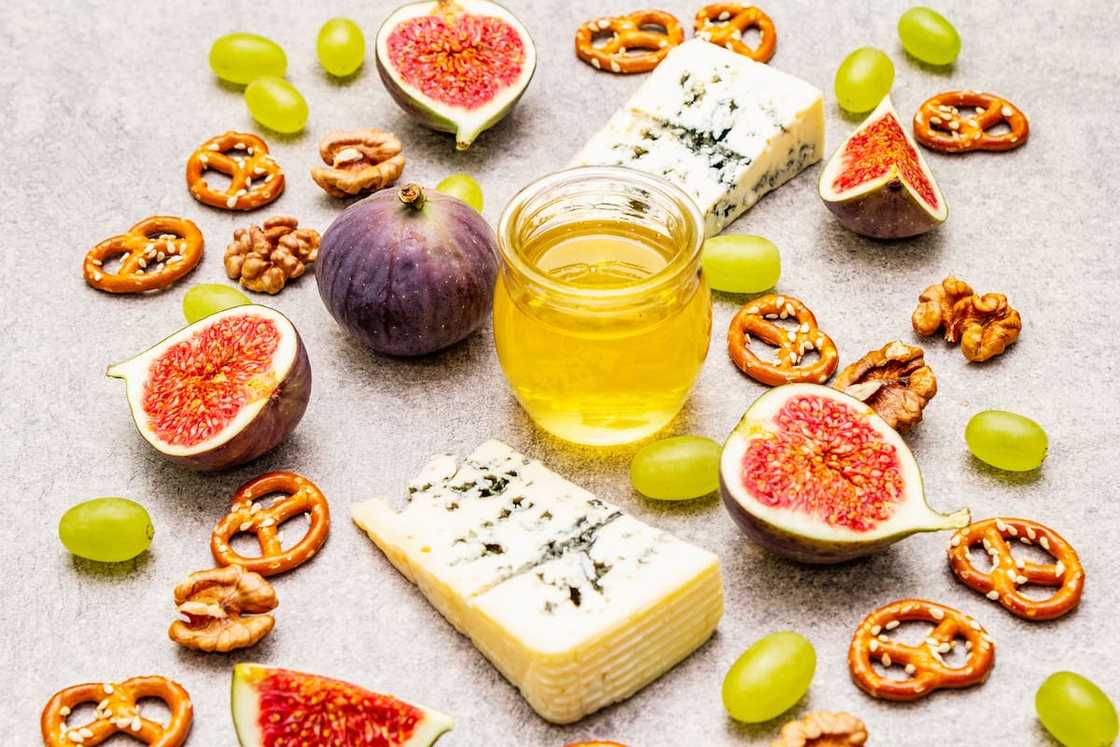 Mediterranean fruit delight