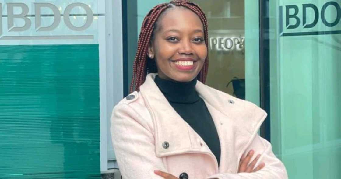 The accountant bagged a job in London The accountant bagged a job in London