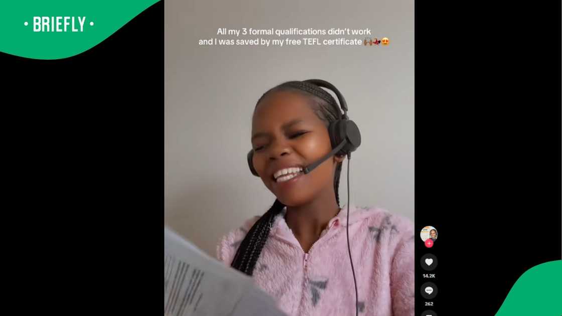A clip.