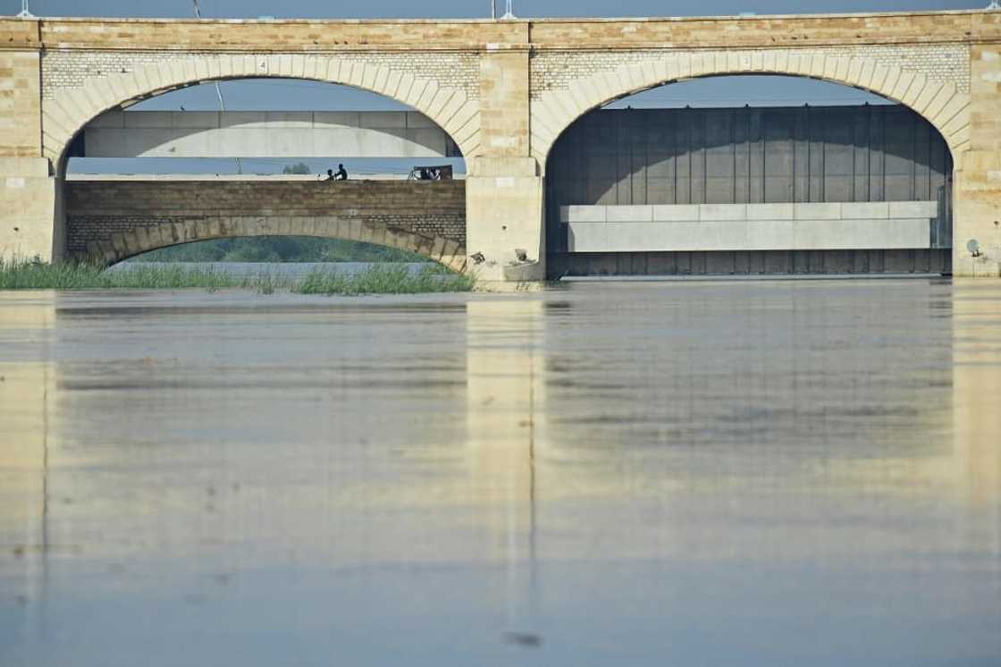 Originally known as Lloyd Barrage, it was considered an engineering marvel when completed in 1932, capable of discharging 1.4 million cubic metres of water per second Originally known as Lloyd Barrage, it was considered an engineering marvel when completed in 1932, capable of discharging 1.4 million cubic metres of water per second