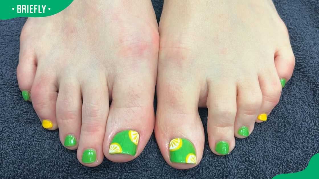 Lemon fresh toenail Lemon fresh toenail