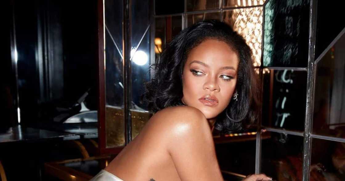Rihanna Vs Busiswa: Mzansi Drags Riri for Using 'Midnight Starring' Rihanna Vs Busiswa: Mzansi Drags Riri for Using 'Midnight Starring'
