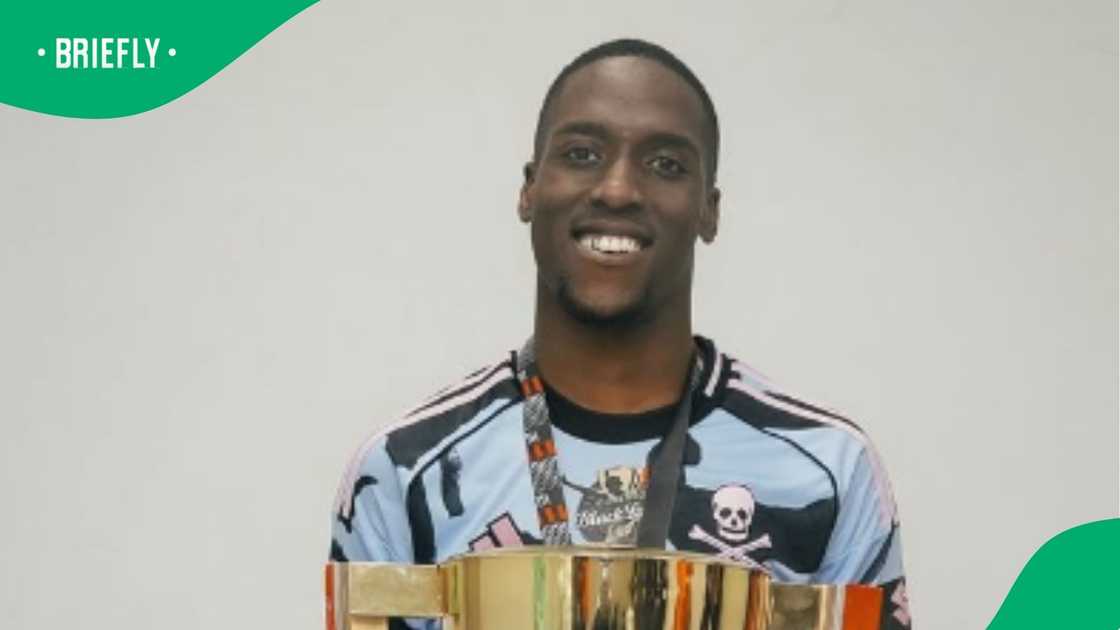 Sifiso Luthuli, Orlando Pirates. Sifiso Luthuli, Orlando Pirates.