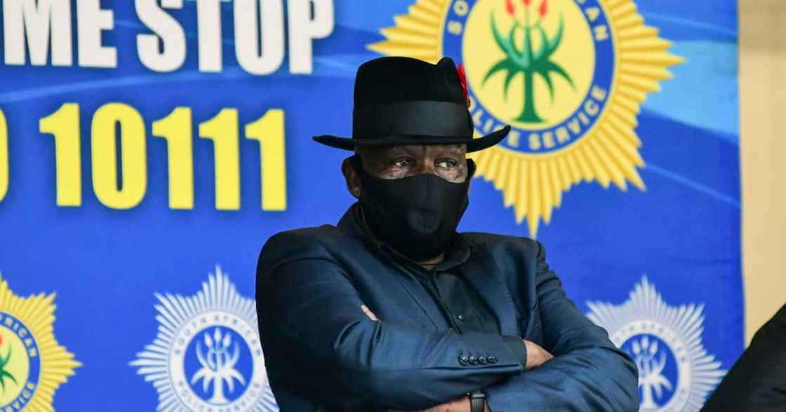 Bheki Cele claims 7 000 arrested for not wearing face masks Bheki Cele claims 7 000 arrested for not wearing face masks