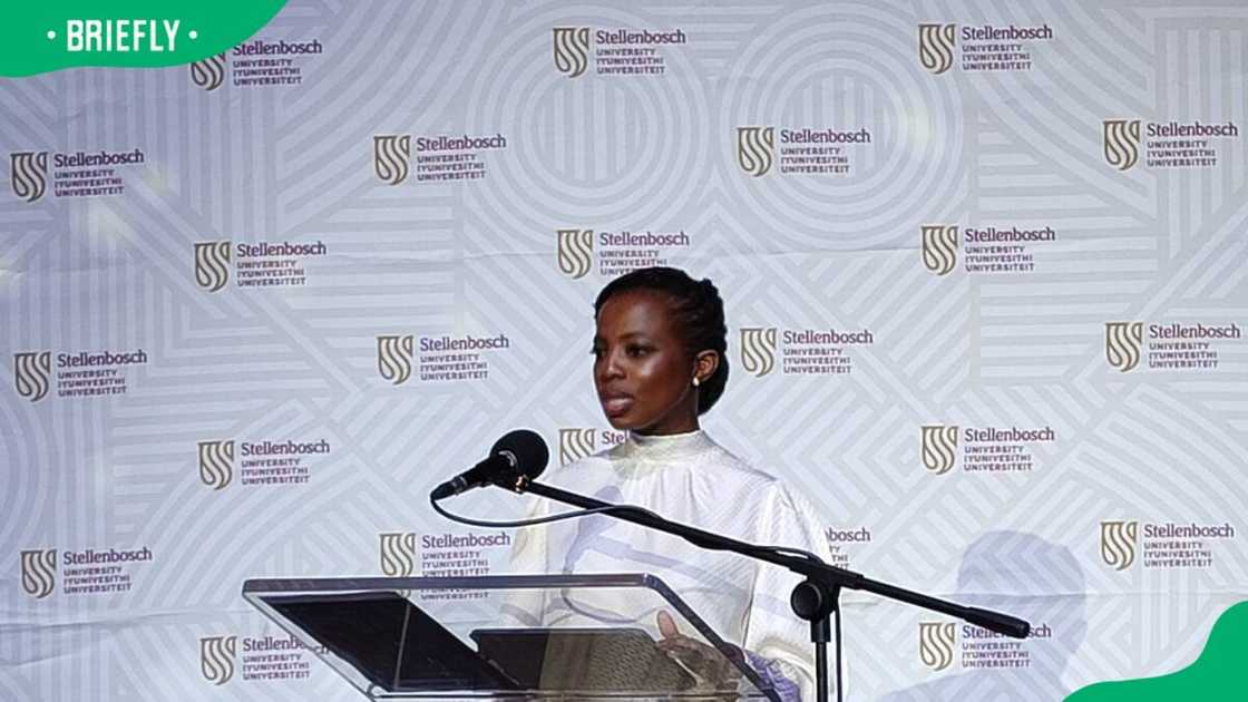 Advocate Kholeka Gcaleka addressing the congregation Advocate Kholeka Gcaleka addressing the congregation