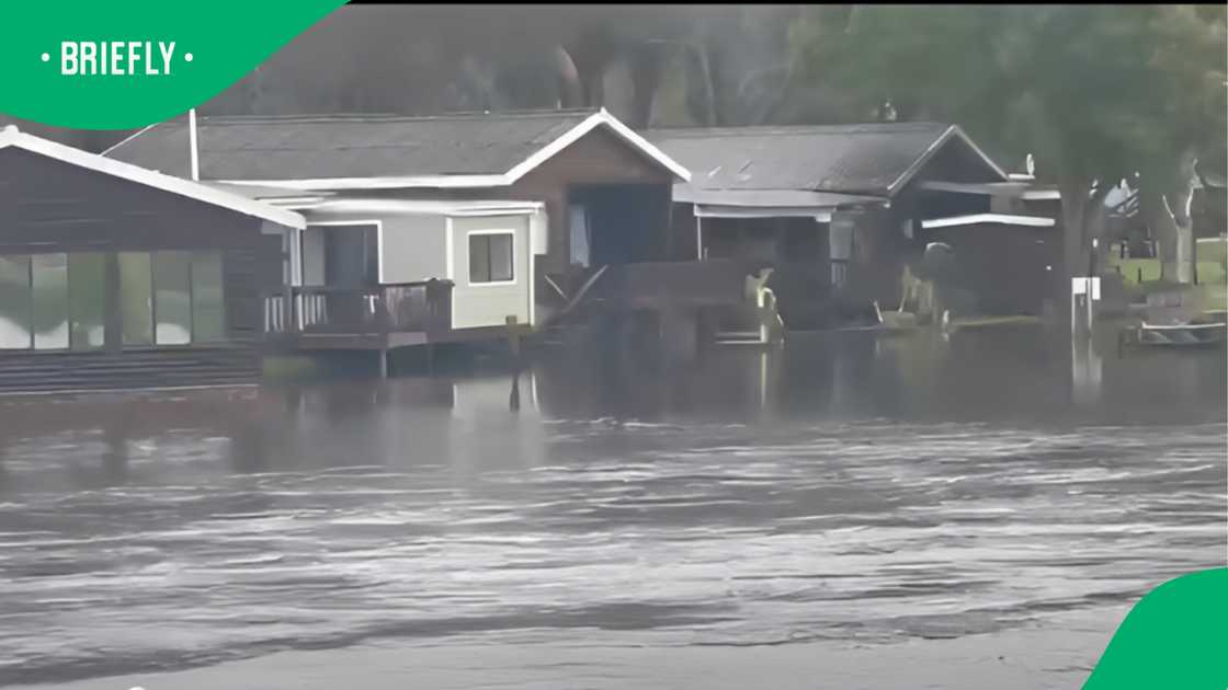 Floods in Western Cape footage Floods in Western Cape footage