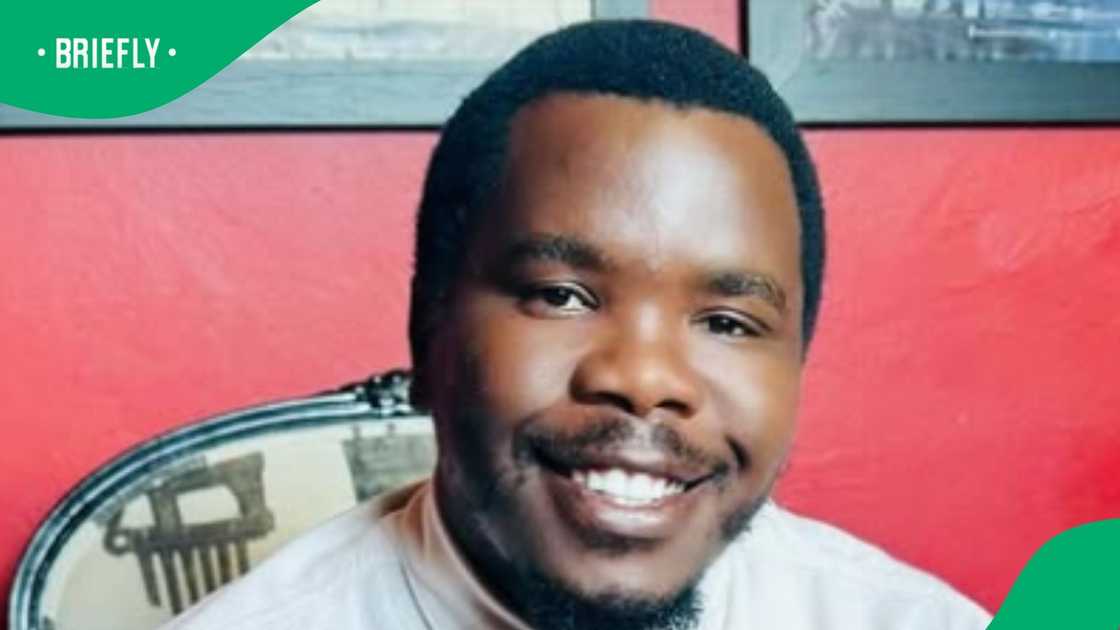 Vusi Mdiniso is seen as his onscreen character.