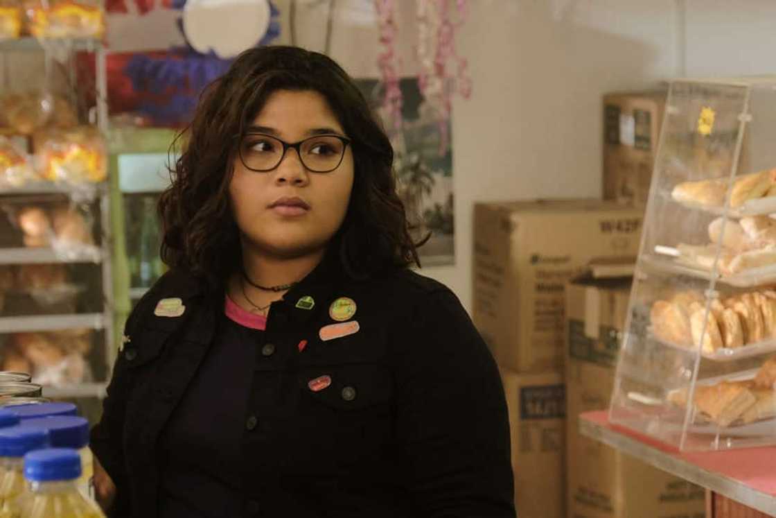 Belissa Escobedo in a scene on The Baker and the Beauty Belissa Escobedo in a scene on The Baker and the Beauty