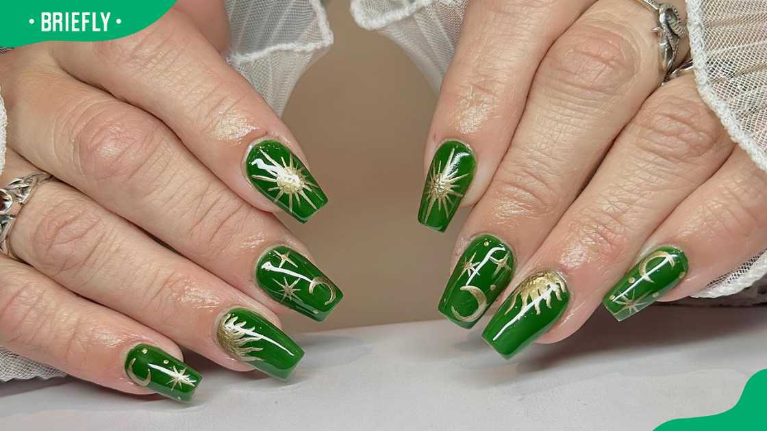 Reach for the stars nail designs Reach for the stars nail designs