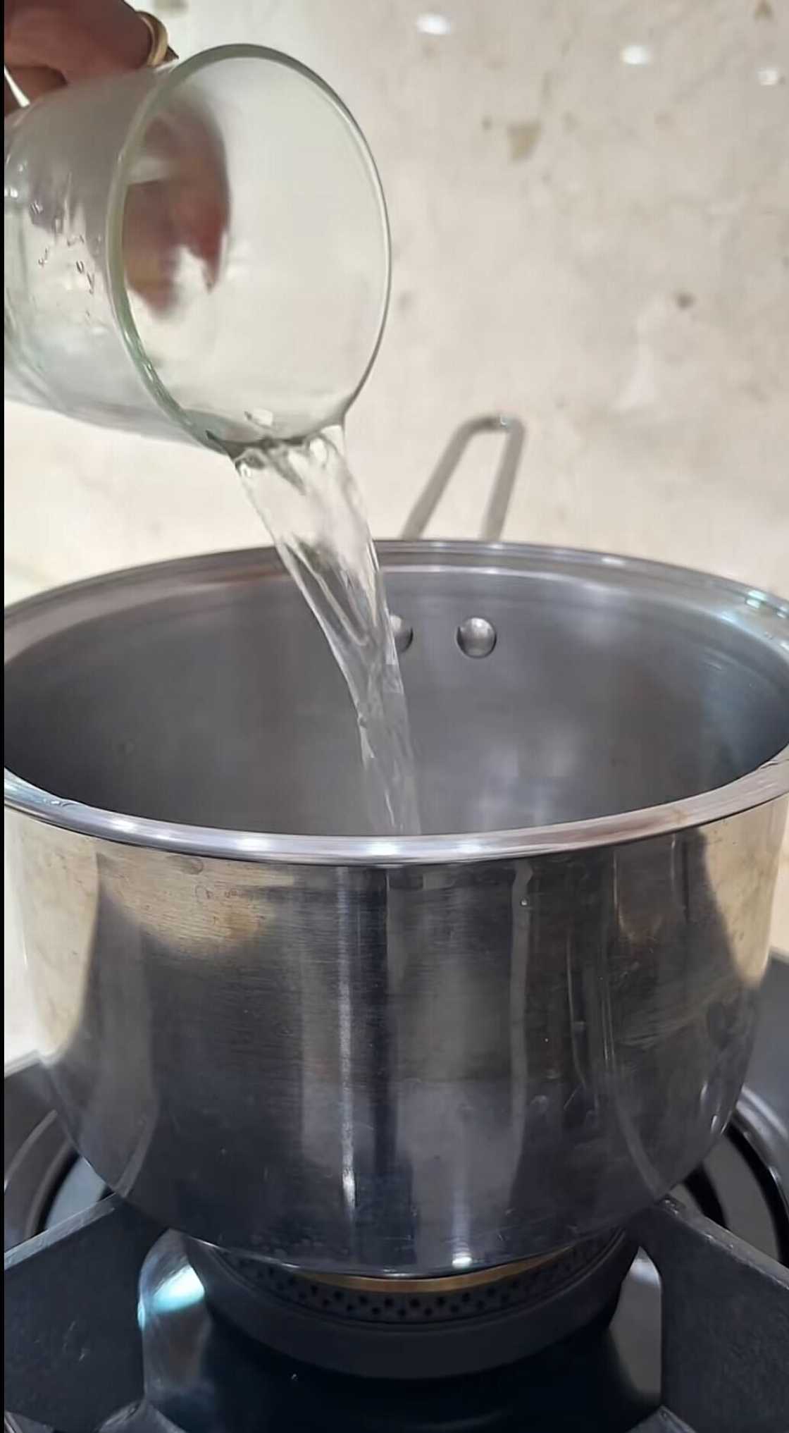 A woman demonstrated how she made Homemade Sprite From Scratch. A woman demonstrated how she made Homemade Sprite From Scratch.