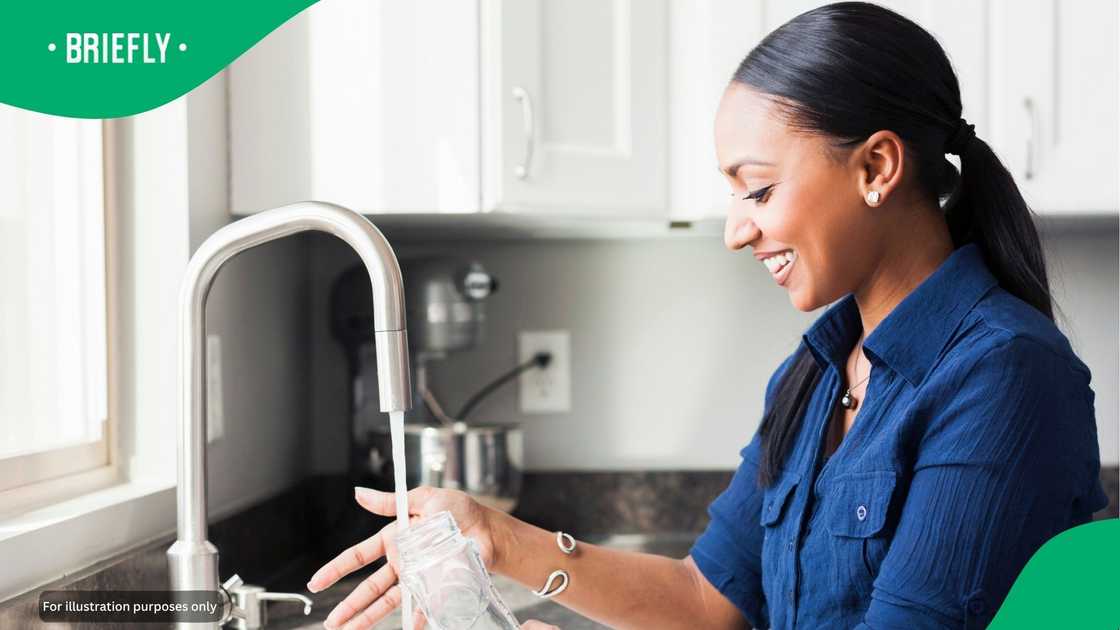 Public discussions surrounding municipal drinking water prompted authorities to address questions regarding tap water quality in Johannesburg Public discussions surrounding municipal drinking water prompted authorities to address questions regarding tap water quality in Johannesburg