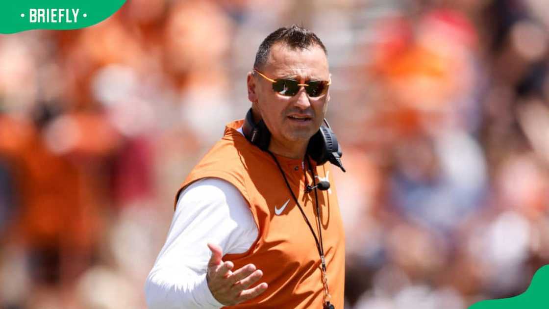 How much does the University of Texas football coach make? How much does the University of Texas football coach make?