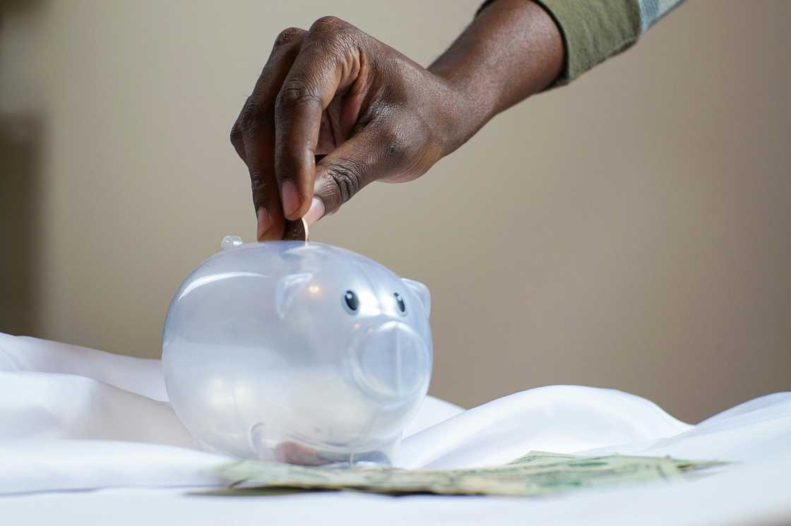 South Africans enjoy seeing others' savings South Africans enjoy seeing others' savings