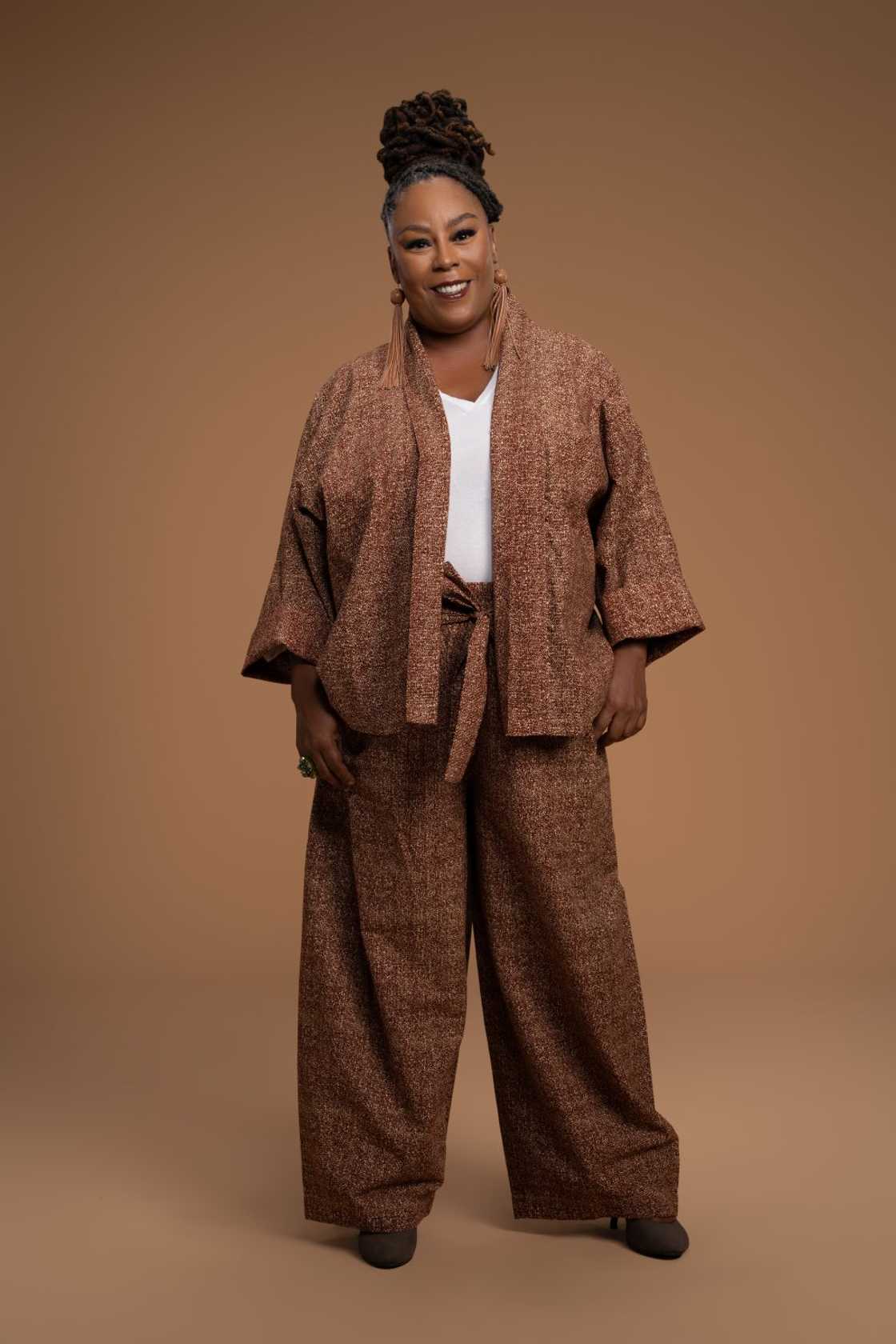 Pauline Makhene exposes love triangle with sister Gontse Pauline Makhene exposes love triangle with sister Gontse
