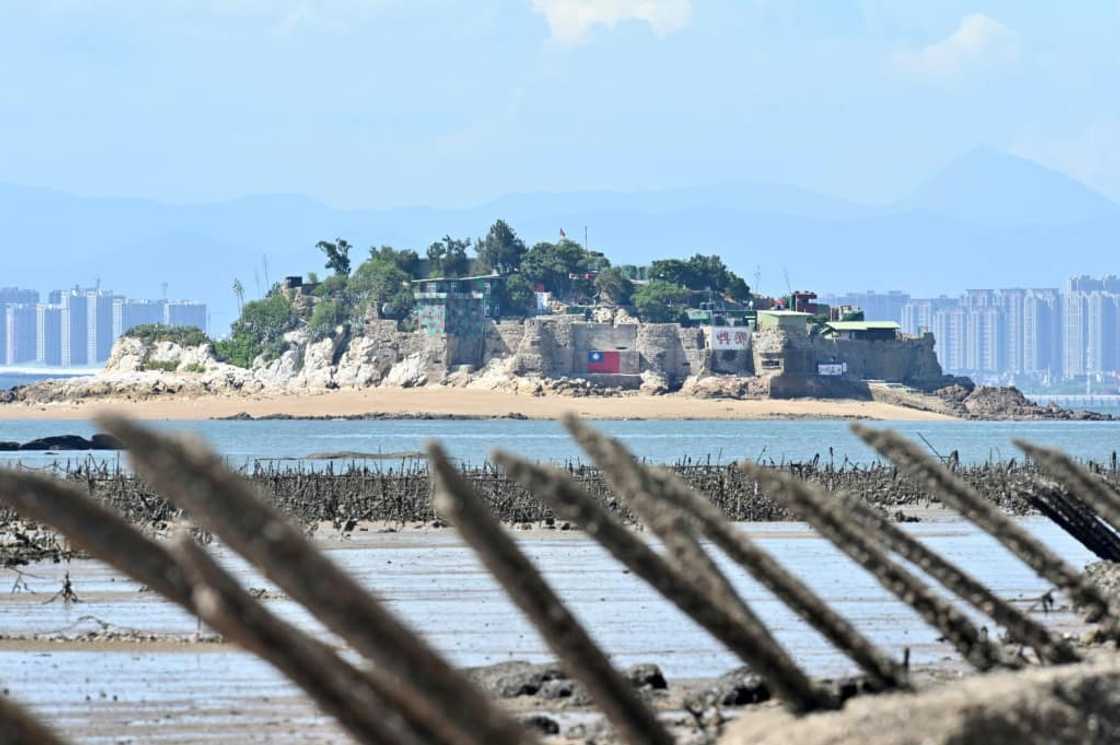 Anti-landing spikes line the coast of Lieyu islet on Taiwan's Kinmen Islands, which lie just 3.2 kilometres from mainland China Anti-landing spikes line the coast of Lieyu islet on Taiwan's Kinmen Islands, which lie just 3.2 kilometres from mainland China