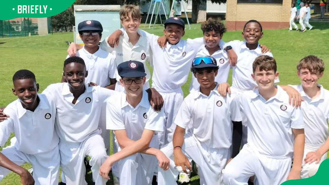 Junior cricket boys of Fourways High School