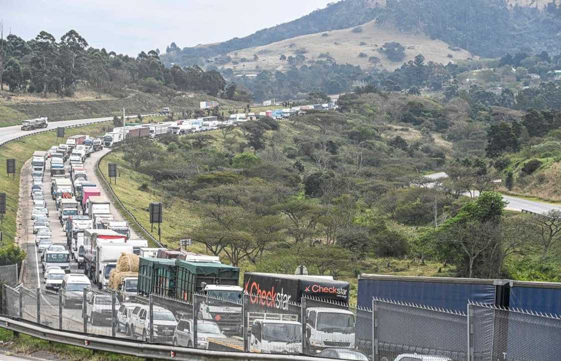 Where does N1 road start and end? Where does N1 road start and end?