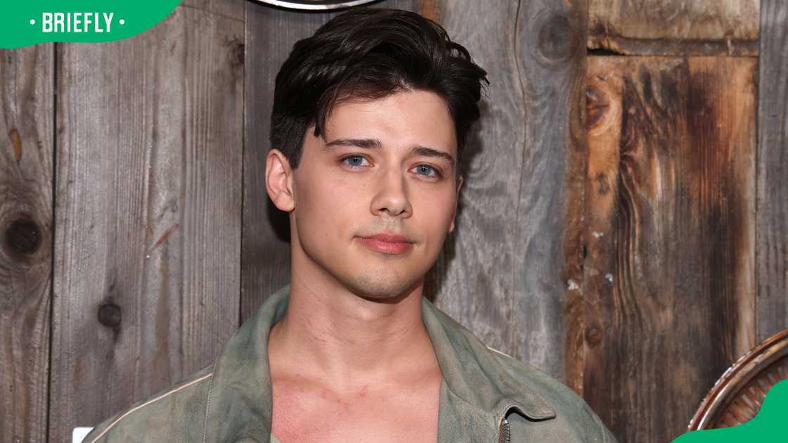 Uriah Shelton in Lod Angeles Uriah Shelton in Lod Angeles