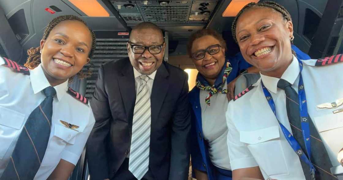 Dr Blade Nzimande is proud of the SAA black female pilots who made history Dr Blade Nzimande is proud of the SAA black female pilots who made history