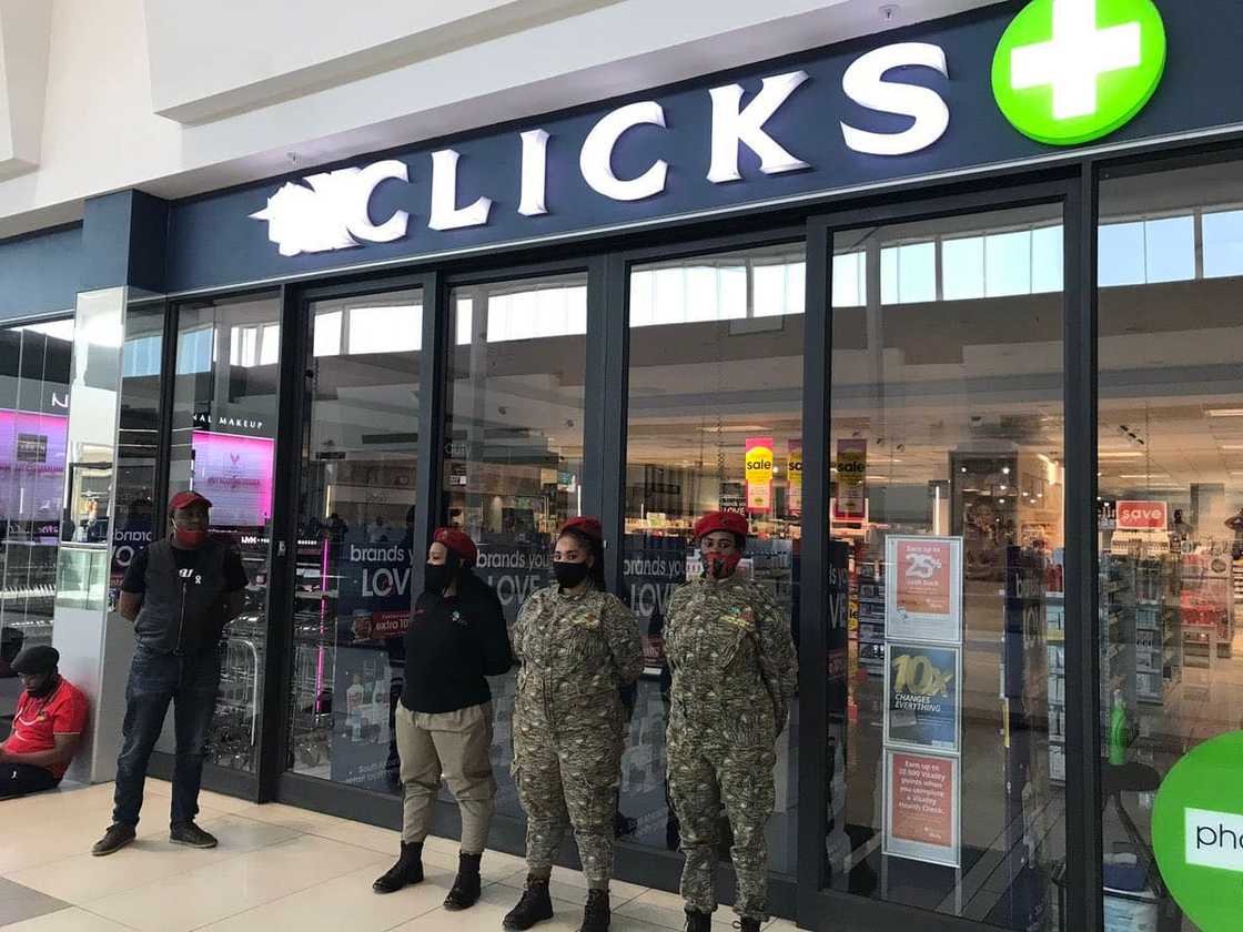 clicks logo clicks logo