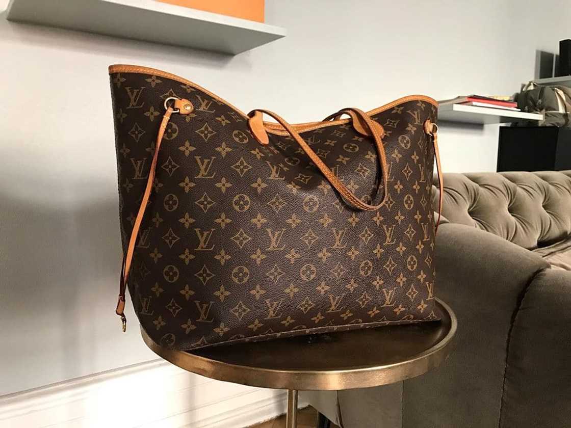 Top 15 best purse brands Top 15 best purse brands