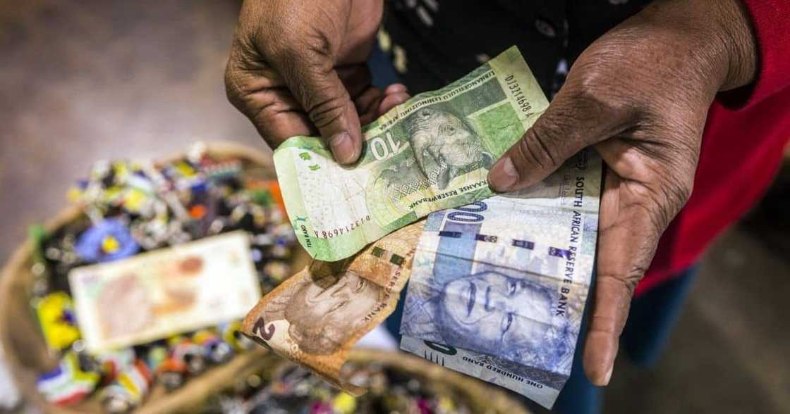 Sassa, R350, social relief grant, replacement, finance minister, government Sassa, R350, social relief grant, replacement, finance minister, government
