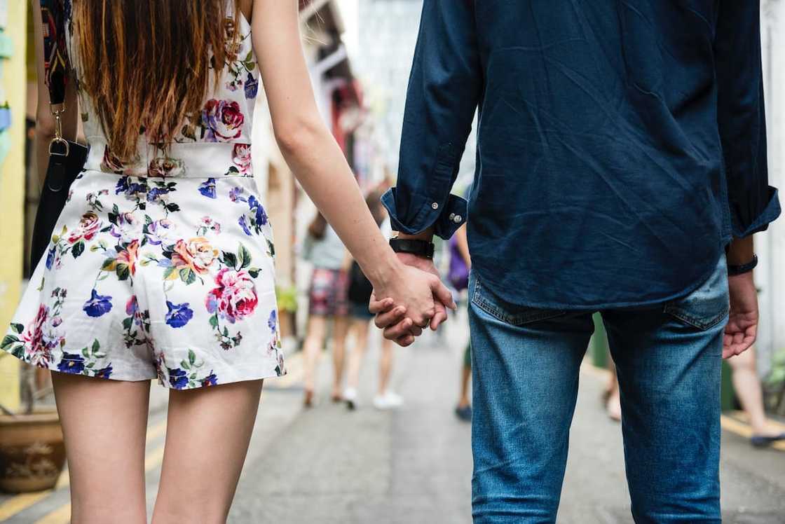 questions to ask a girl questions to ask a girl