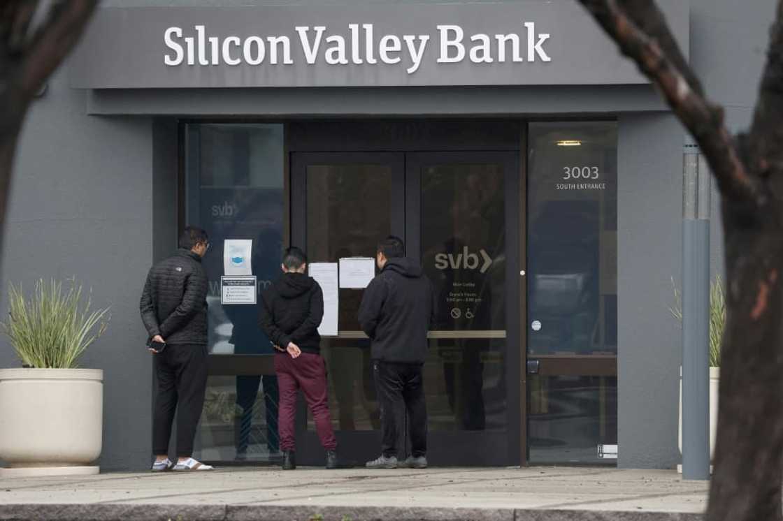 US authorities have pledged to to fully protect all depositors and give back-up
to any lenders struggling to find cash US authorities have pledged to to fully protect all depositors and give back-up
to any lenders struggling to find cash