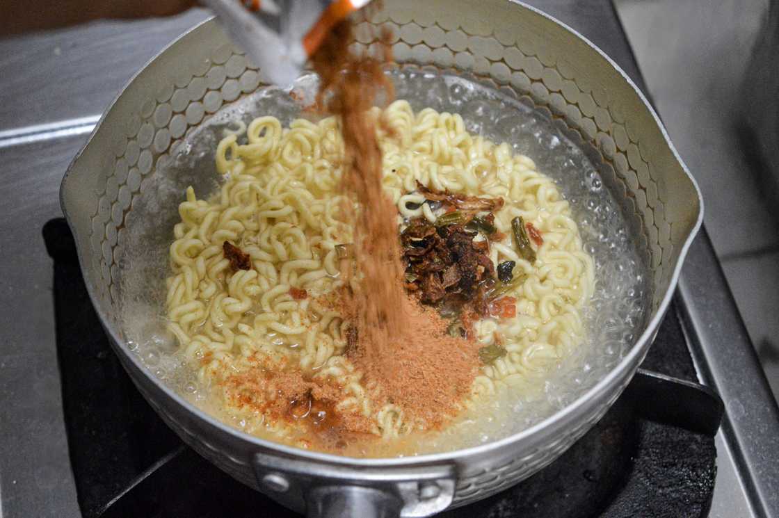 Kid admitted she was scared of spicy instant noodles Kid admitted she was scared of spicy instant noodles