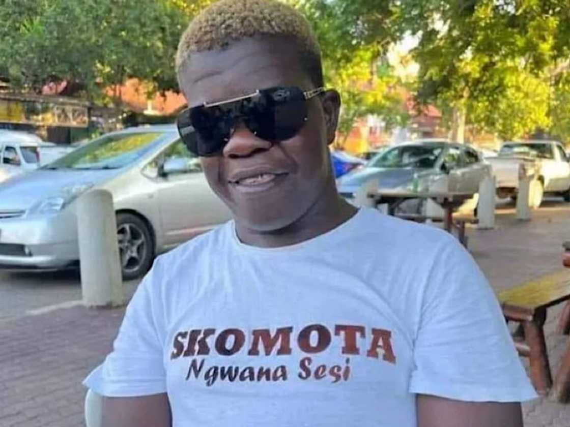 Skomota hasn't been getting booked for gigs recently.