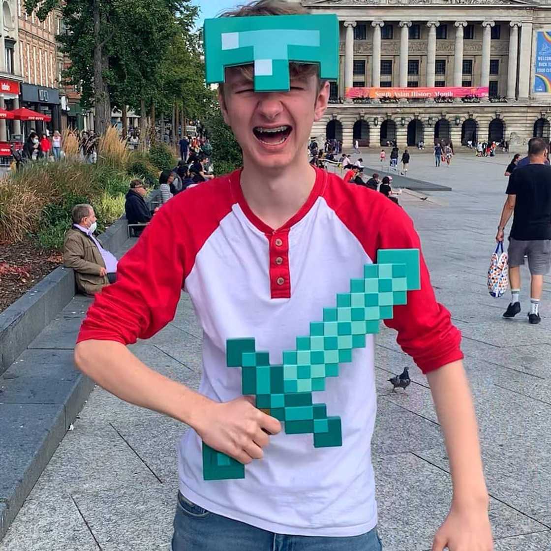 English YouTuber English YouTuber