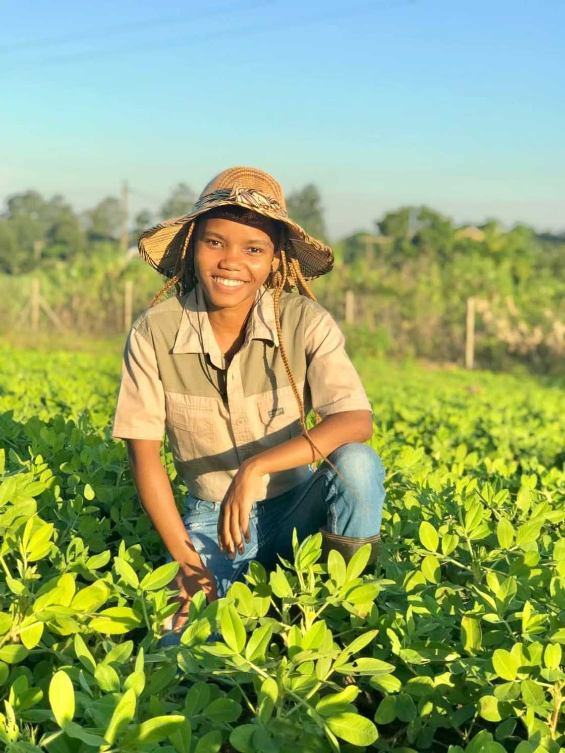 Others were inspired by the woman and shared intentions to follow in her footsteps Others were inspired by the woman and shared intentions to follow in her footsteps