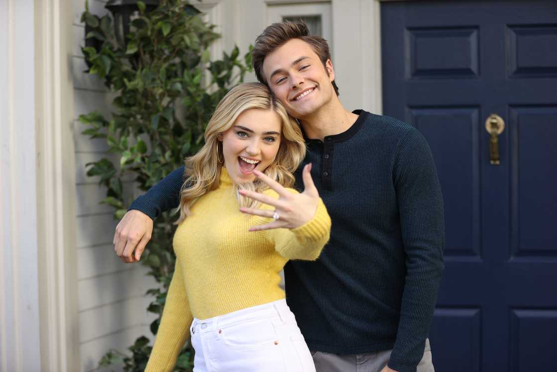 Meg Donnelly and Peyton Meyer in American Housewife Meg Donnelly and Peyton Meyer in American Housewife