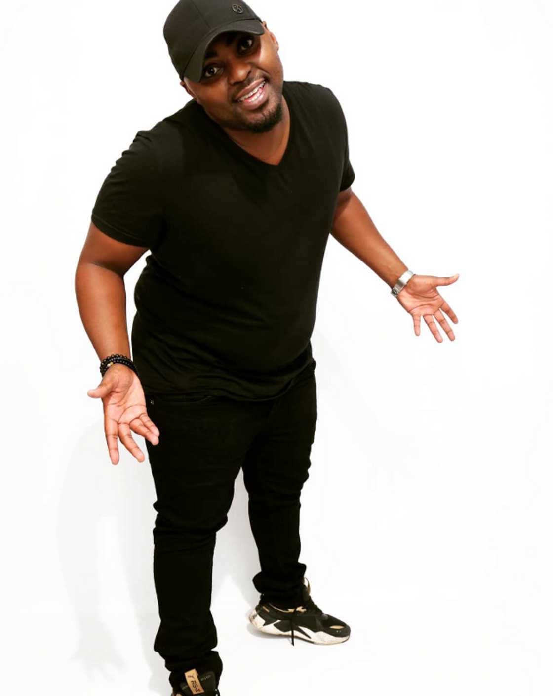 Xolani Khumalo's video has sparked concerns about his financial standing.