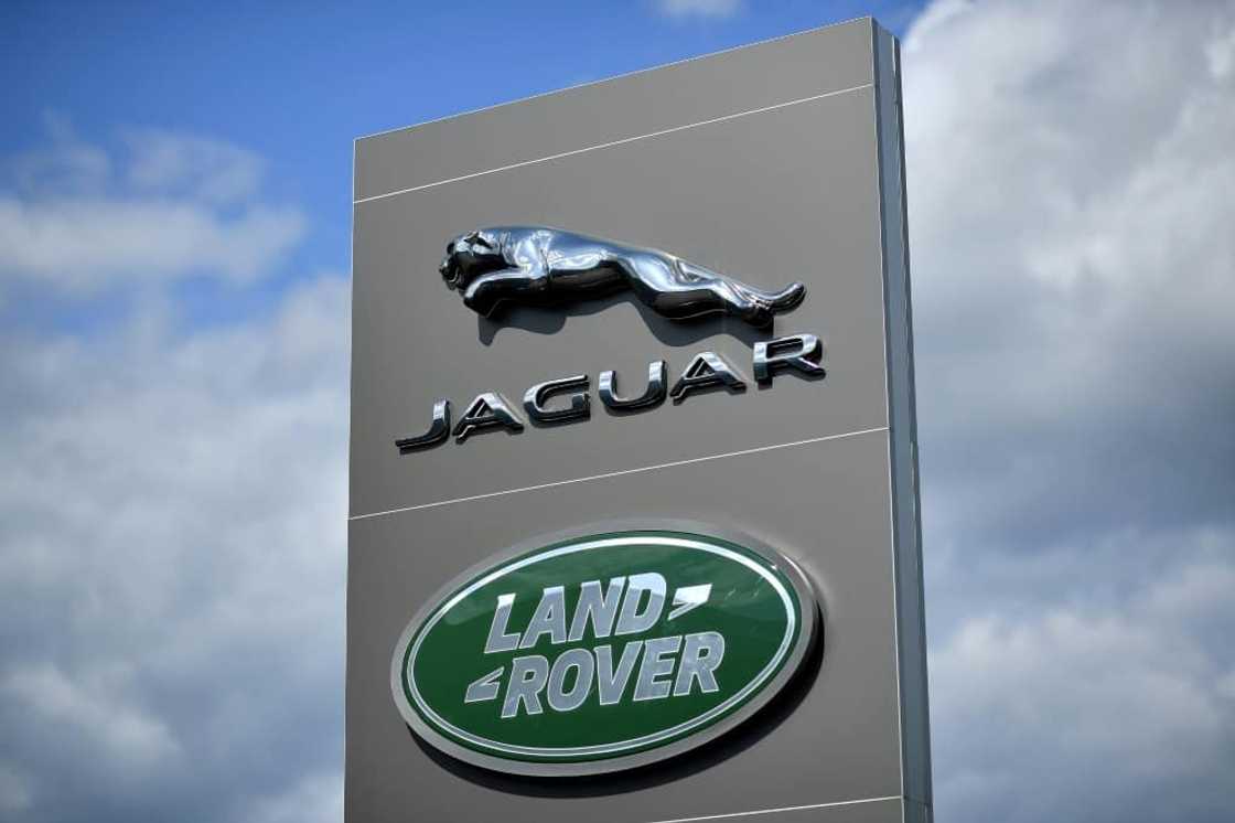 Britain plans to ban the sale of new high-polluting diesel and petrol cars from 2030, forcing its car manufacturing sector to switch production to electric vehicles Britain plans to ban the sale of new high-polluting diesel and petrol cars from 2030, forcing its car manufacturing sector to switch production to electric vehicles